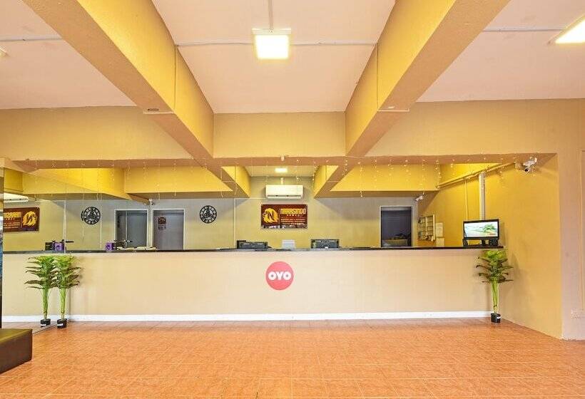 Oyo 90559 Ummul Motel C Mart