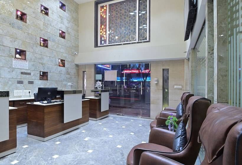 هتل Oak Plaza New Delhi