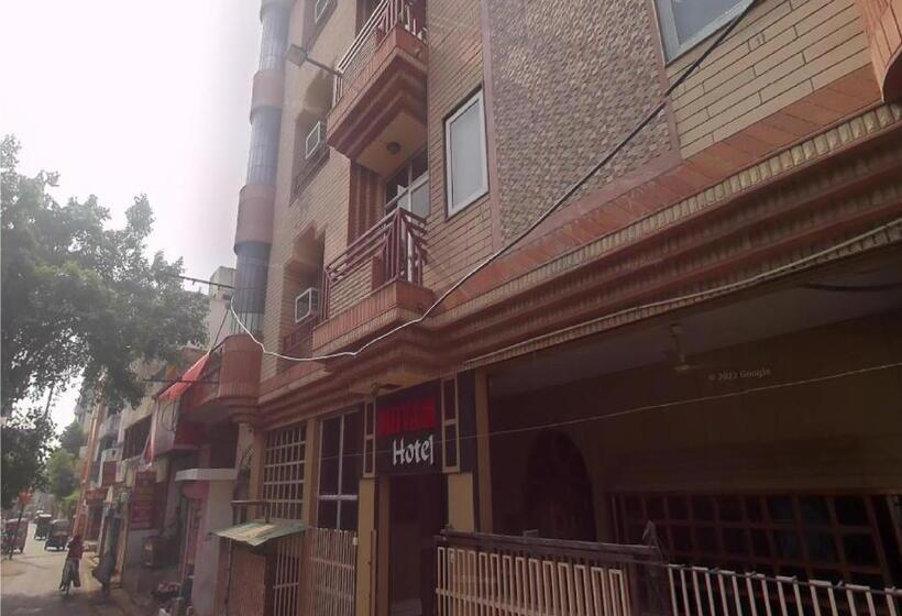 فندق Priti Guest House By Wb Inn