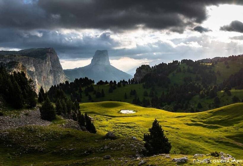 Отель Restaurant L Oree Du Vercors