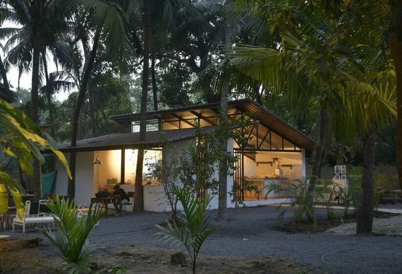 Kurort  Moonstone Hammock Alibaug