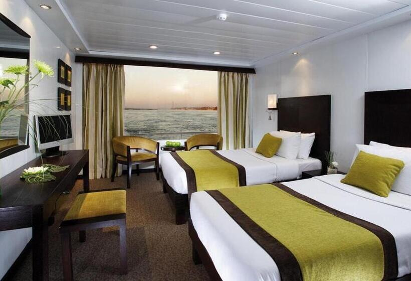 هتل Mövenpick Royal Lily Nile Cruise, Every Monday Four Nights From Luxor, Every Friday Three Nights Fro