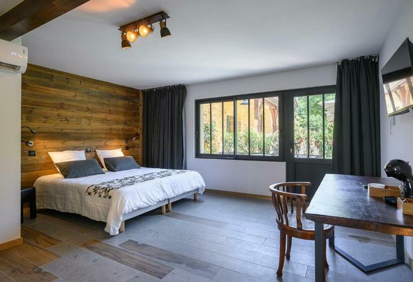 بنسيون Domaine Du Bugassou, Chambres, Table D Hôtes & Spa