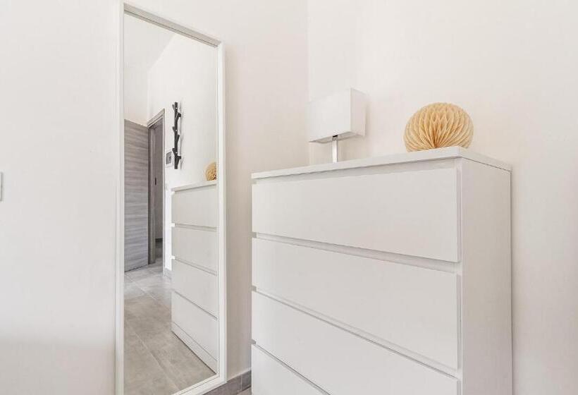 پانسیون Halloggio Sassari Economy 4p No Elevator