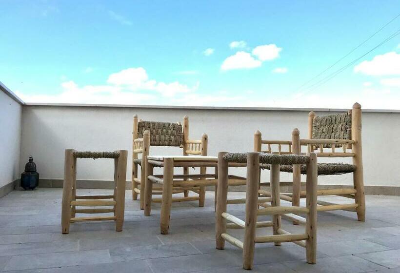 住宿加早餐  Vèlia