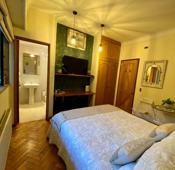 Bed & Breakfast Lastarria