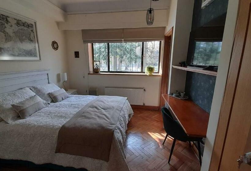 Bed & Breakfast Lastarria