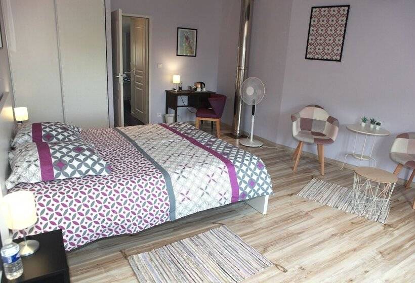 Bed and Breakfast Chambres D Hôtes La Fontaine!
