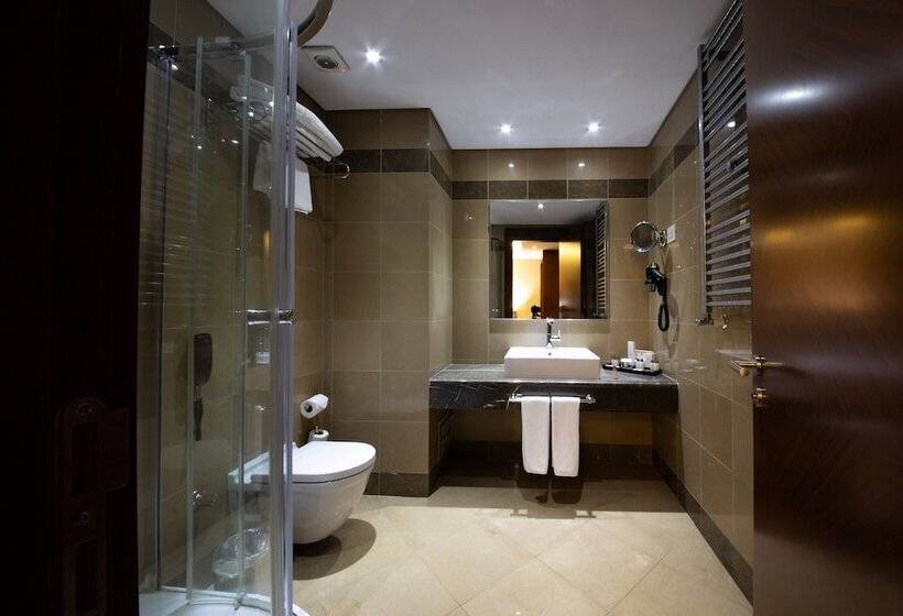 هتل Atatürk Palas Thermal Spa & Convention Center