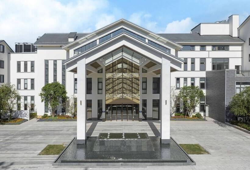 هتل Doubletree By Hilton Taizhou Shenxianju