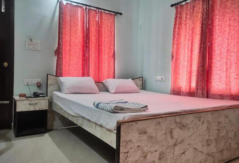 فندق Niloy Guest House