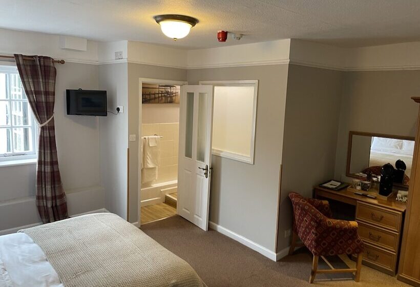 مبيت وإفطار The Swan Inn