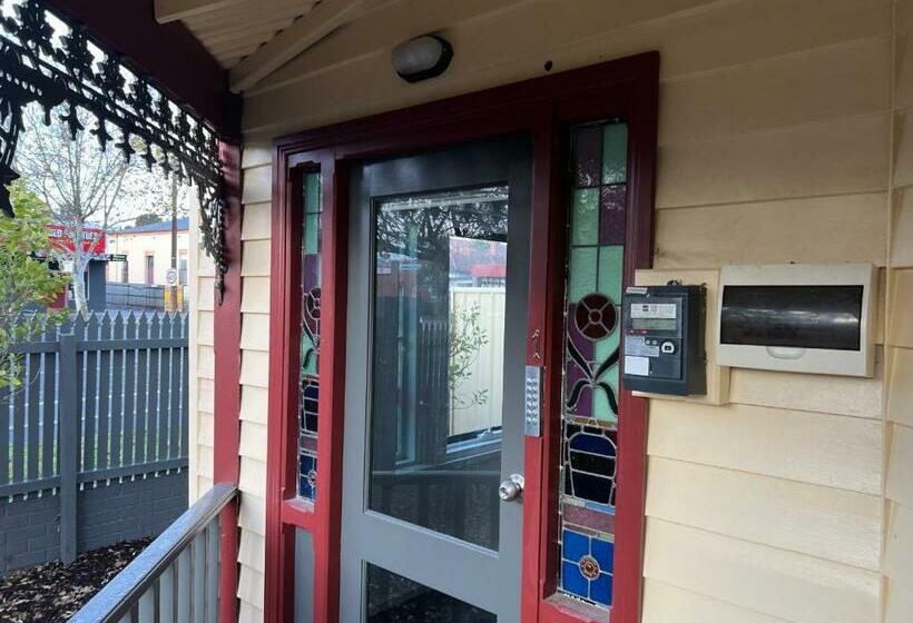 Bendigo Botanic Motel  With King Beds Refurbished 2022