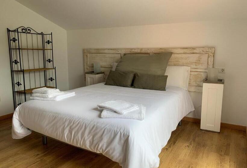 Pensión A Cochera Hostel