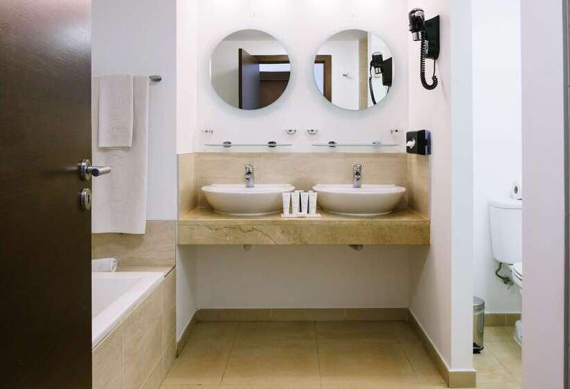 هتل Melia Dunas Beach Resort & Spa All Inclusive