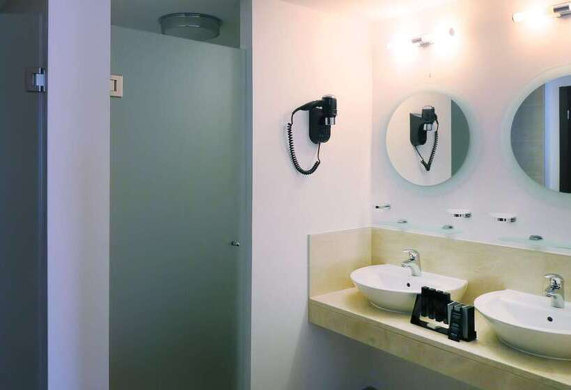 هتل Melia Dunas Beach Resort & Spa All Inclusive