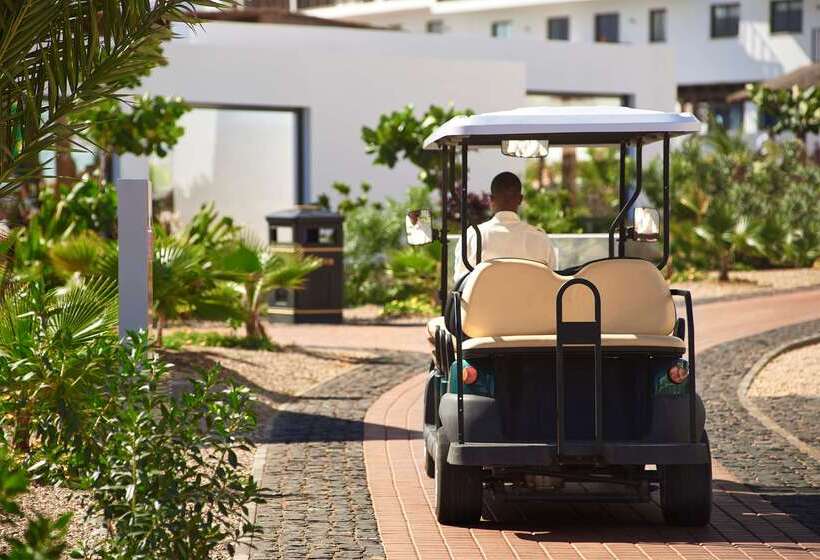 هتل Melia Dunas Beach Resort & Spa All Inclusive