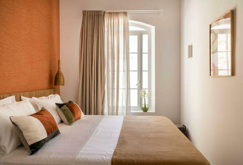 El Consul Mao Hotel Boutique