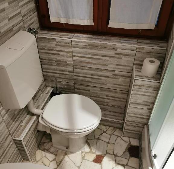 پانسیون Affittacamere Sciacchithouse