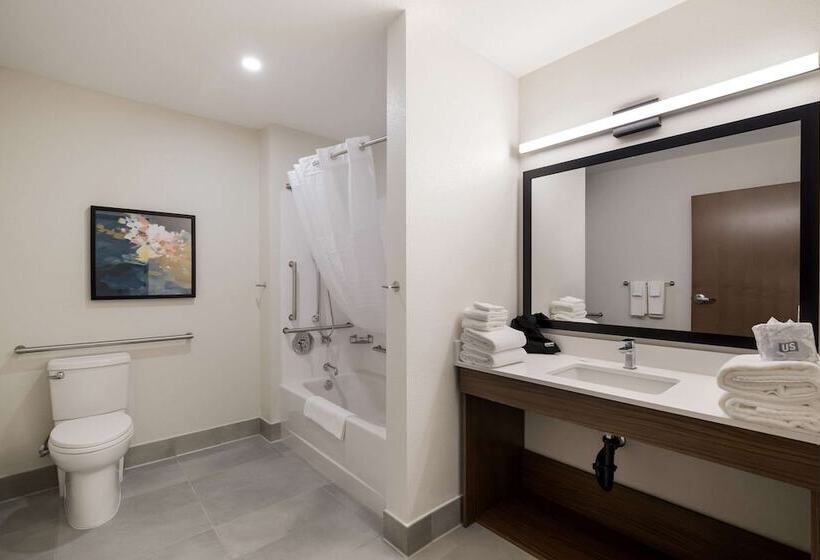 هتل Everhome Suites Corona