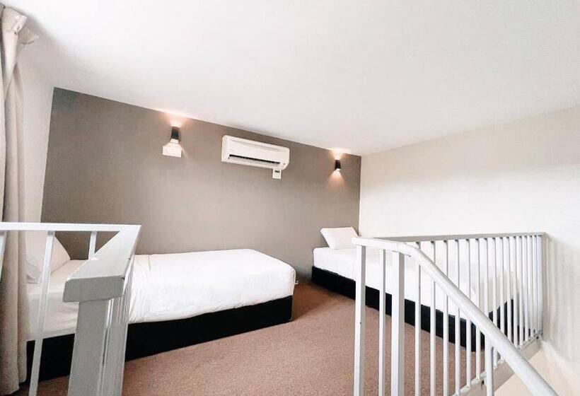 Karang Timur Motel