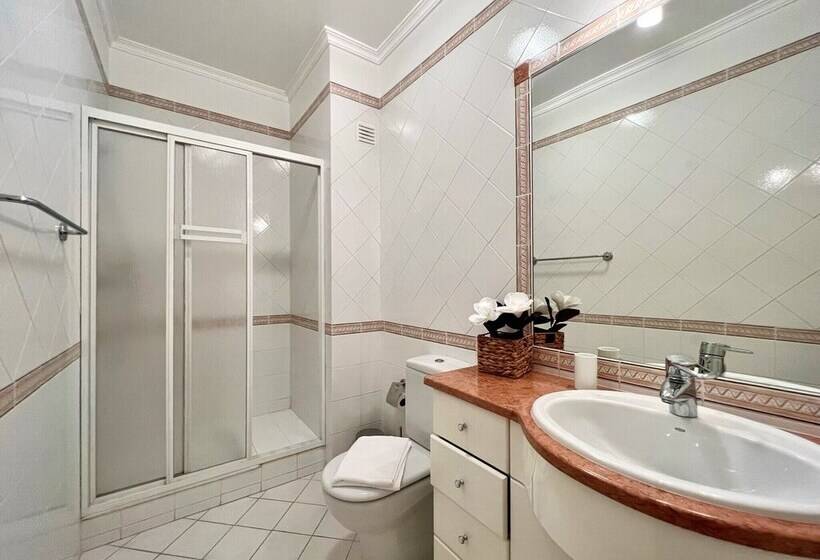 Vilamoura Central 2 With Pool By Homing