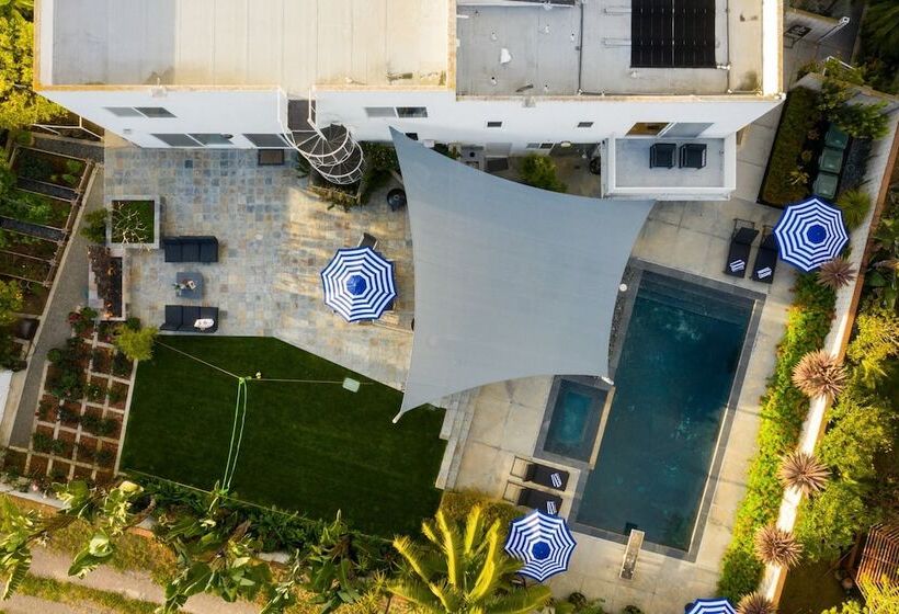 Beachcomber By Avantstay Elegant Modern Estate W Pool Hot Tub Outdoor Dining