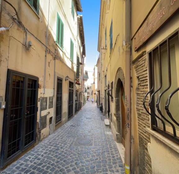 تختخواب و صبحانه Off House Borgo Suite, Nettuno   2025 Giubileo