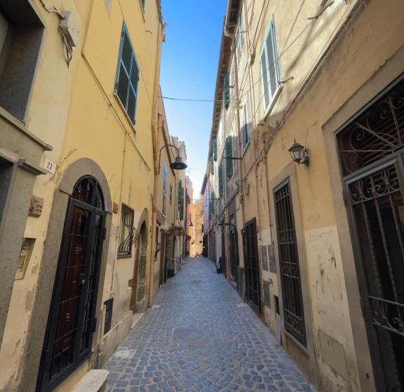 تختخواب و صبحانه Off House Borgo Suite, Nettuno   2025 Giubileo
