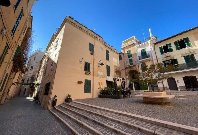 تختخواب و صبحانه Off House Borgo Suite, Nettuno   2025 Giubileo