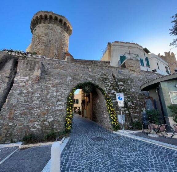 تختخواب و صبحانه Off House Borgo Suite, Nettuno   2025 Giubileo