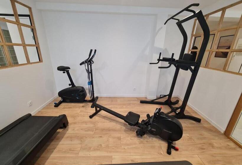 هتل La Tour Aux Crabes Près De La Plage