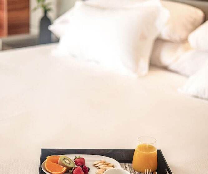 Отель Mypalace León