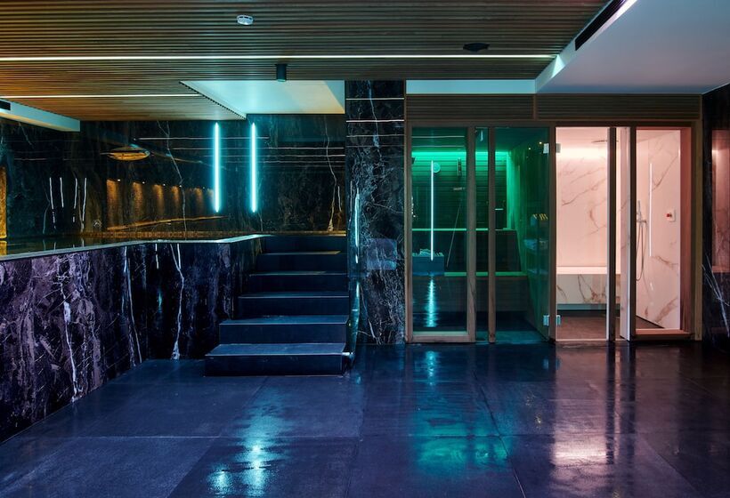 Отель Mypalace León