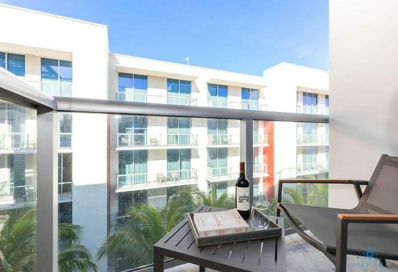 هاستل Hollywood Beach Broad Walk   Pool   Gym & Hot Tub