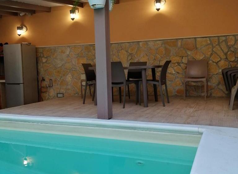 پانسیون Ivana Home