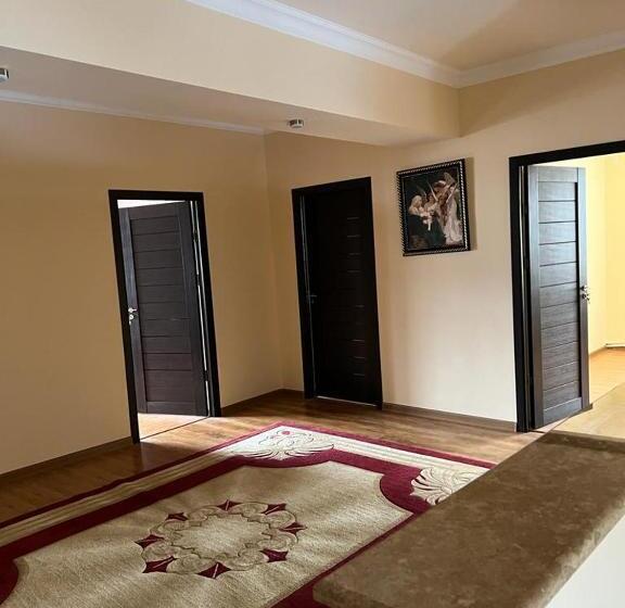 پانسیون Meghratun Guest House / мегратун гостевой дом / մեղրատուն հյուրատուն