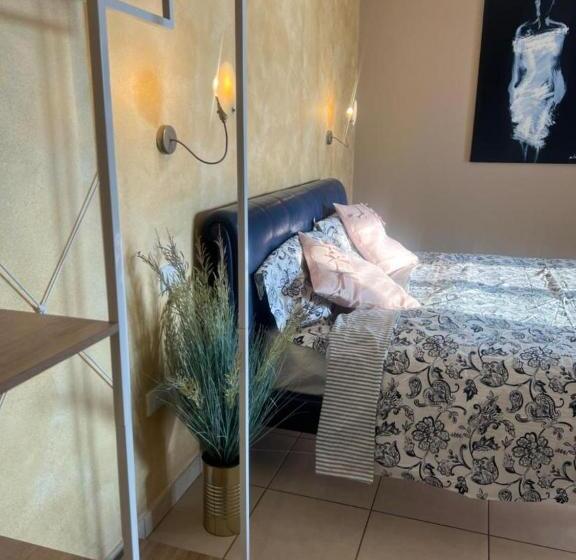 Пансион Room In B&b Casa Belvedere Complimentary Wifi And Private Parking