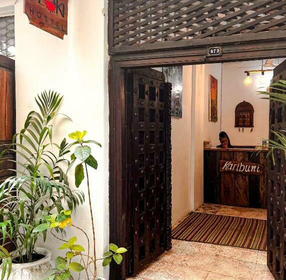 Shoki Shoki Hostel