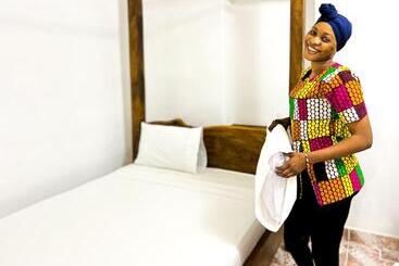 Shoki Shoki Hostel