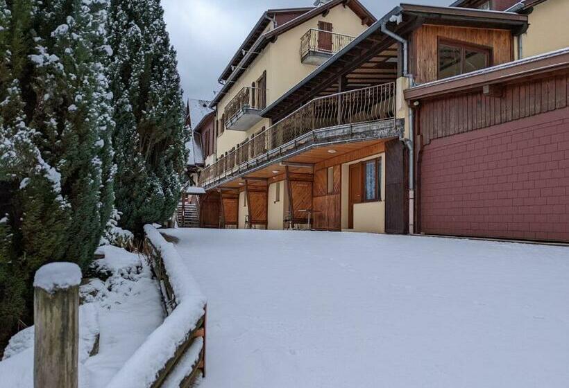 住宿加早餐  La Source