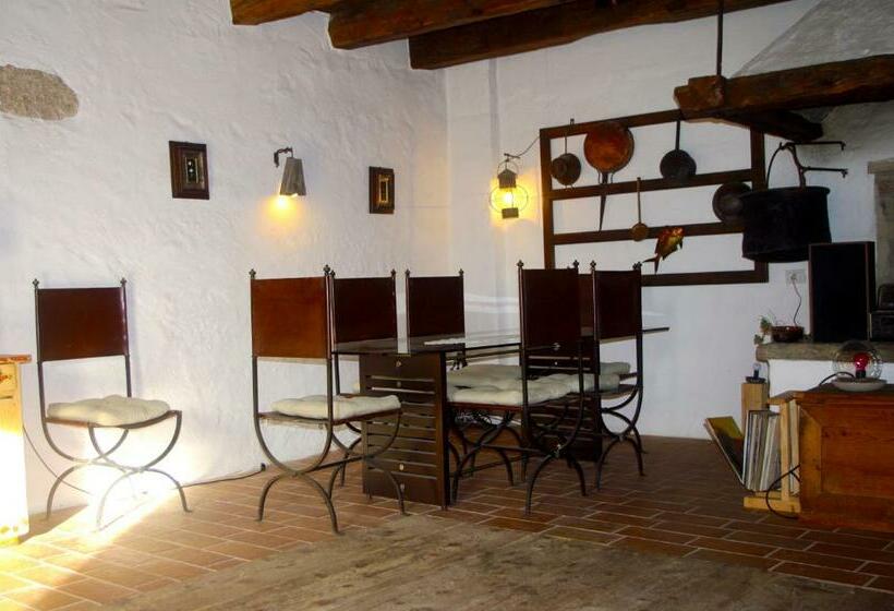 پانسیون La Casa Altrui Camere E Zona Relax Con Giardino