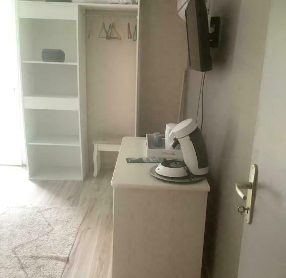 Пансион Chambre D Hôtes Indépendante Dans Village Médiéval
