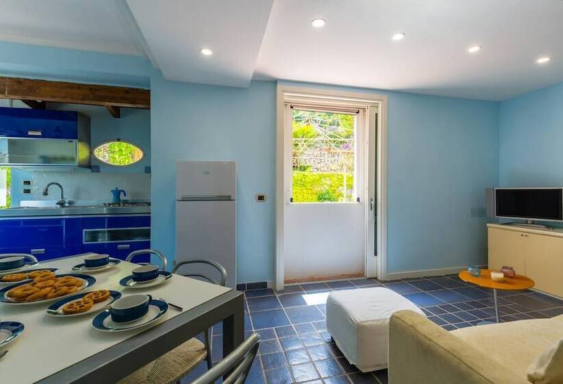 Villa With Shared Pool In Massa Lubrense By Wonderful Italy