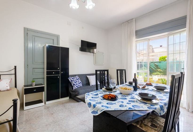 Air Conditioned Studio Near The Sea With Wi Fi Garden And Bike