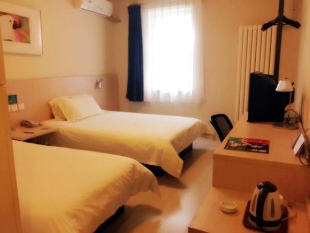 هتل Jinjiang Inn Zhangjiakou North Station Branch