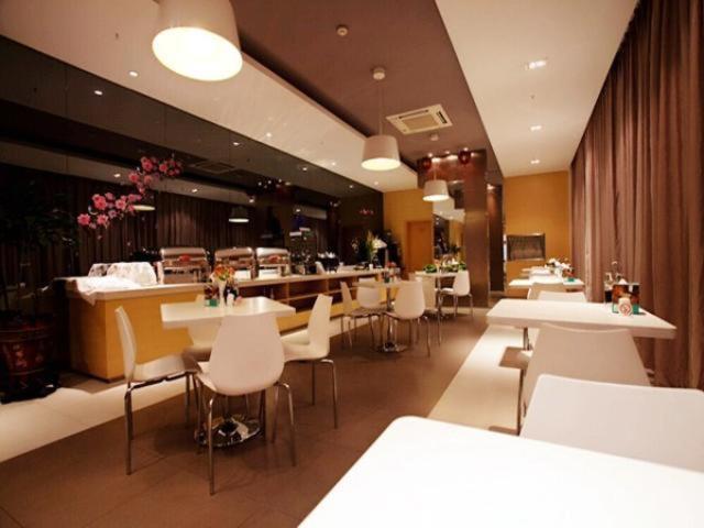 هتل Jinjiang Inn Zhangjiakou North Station Branch