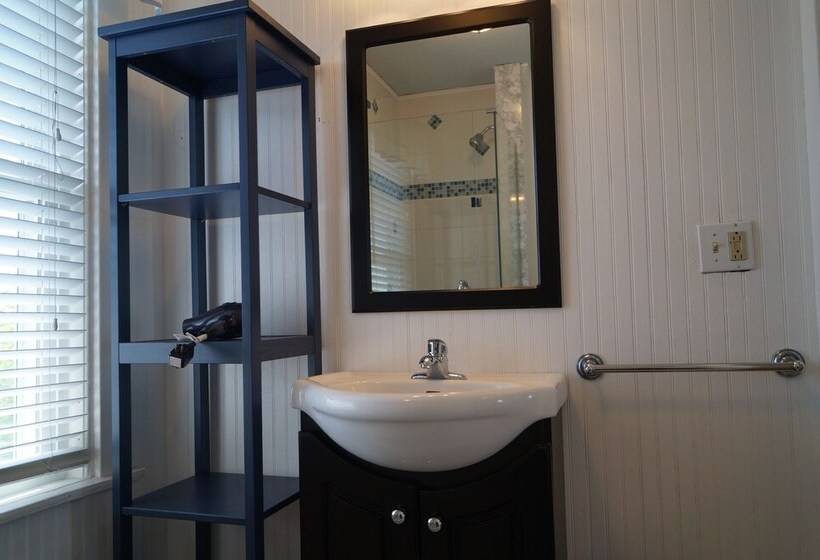 Short Sands View Y770 G Beautiful, Large Home Short Walk Through A Neighborhood To Short Sands Beach