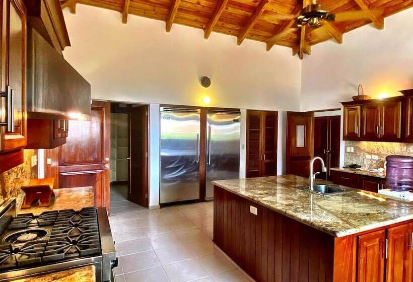 Srvittinivillas Brroe 27/  Resorts Villas/ Espacius   Modern Great