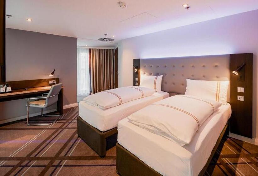 هتل Premier Inn Stuttgart City Europaviertel